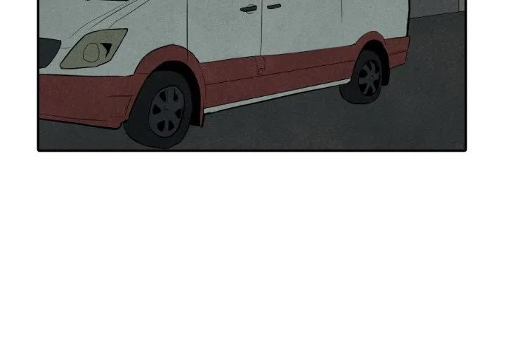 423